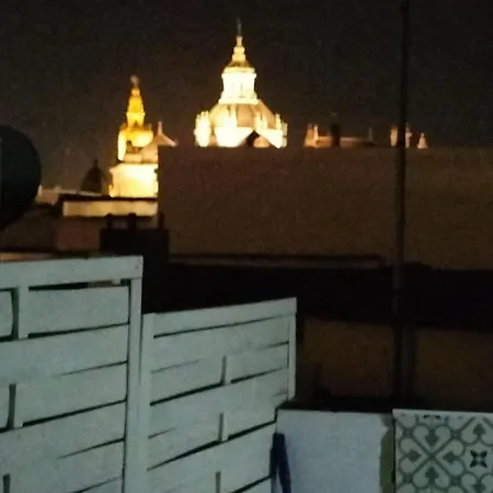 Atico En Setas Con Vistas A La Giralda 公寓